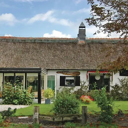 Holiday Iii Vakantiehuis